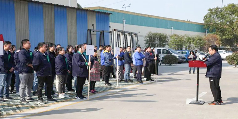 超凡標牌積極開展消防演習，為園區安全保駕護航